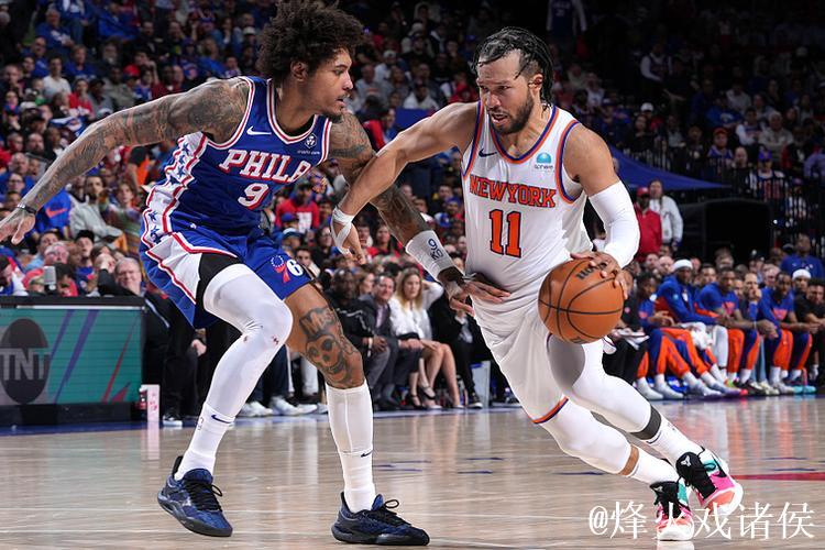 恩比德复出76人憾负尼克斯 利拉德缺阵雄鹿狂胜猛龙